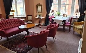 Leopold Boutique Hotel